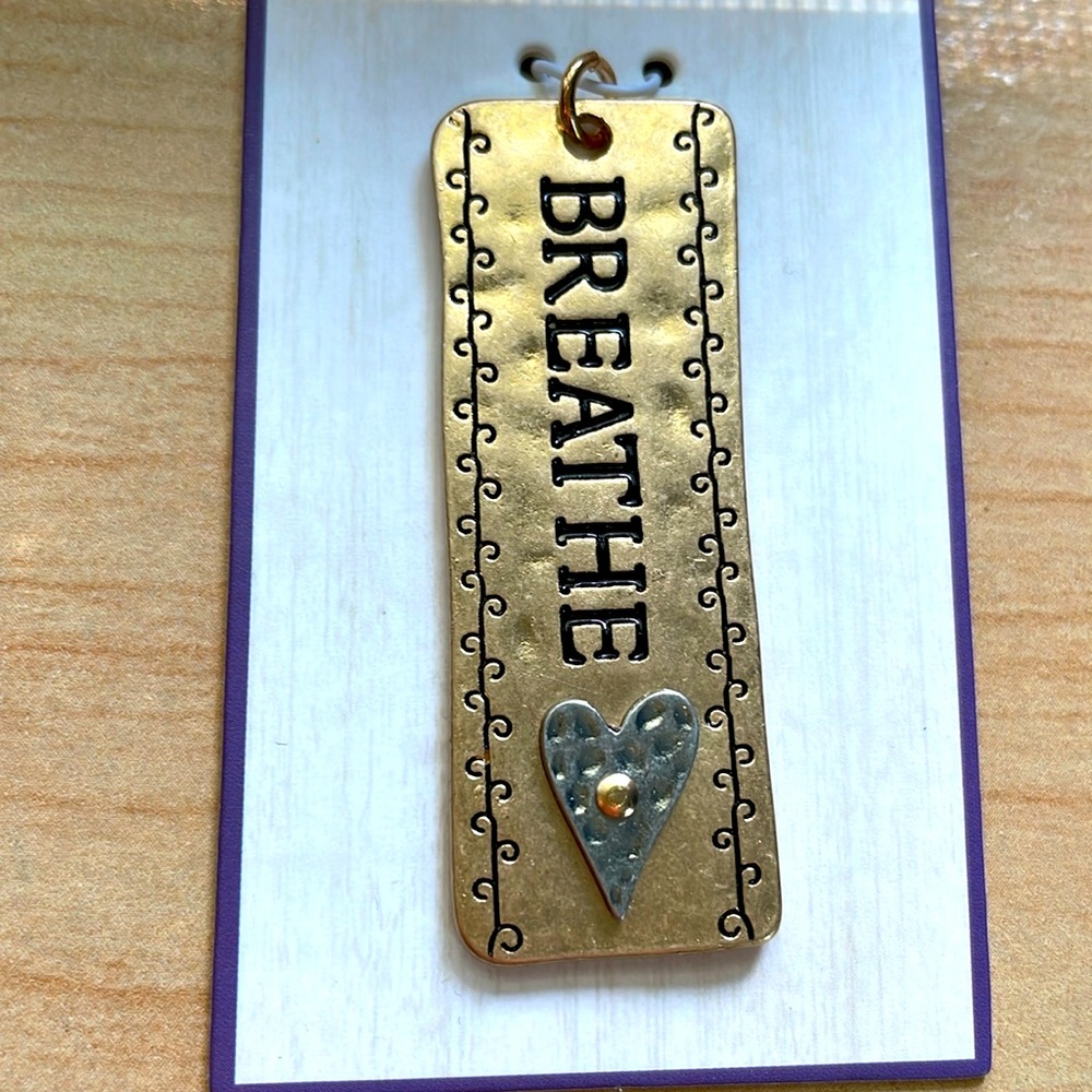 🌞5/$10 NEW! “BREATHE” GOLD TONE NECKLACE PENDANT